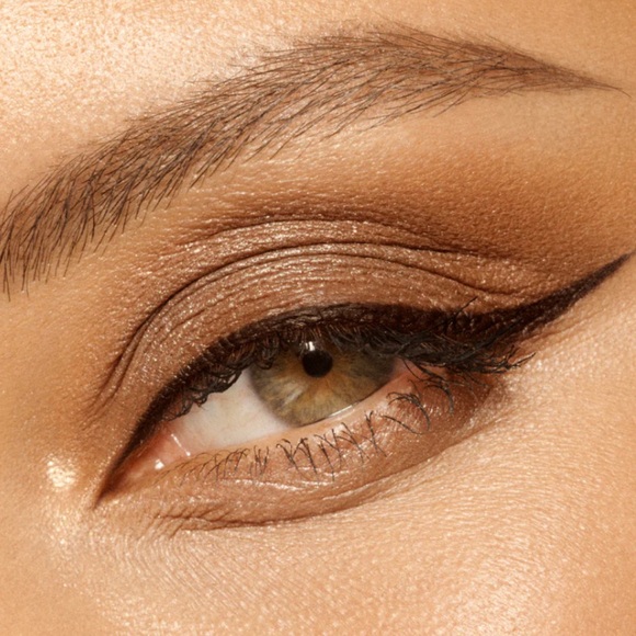 Vieve Gilt Eyeshadow Quad - Picture 3 of 7